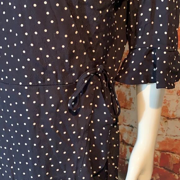 LOFT Dotted Wrap Romper size 12 - Picture 4 of 8